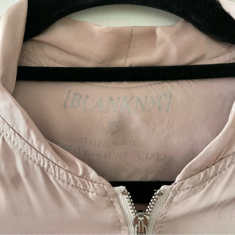 BLANK NYC Soft Blush Pink Lightweight Zip-Up Jacket with Stitch Detailing XS - Picture 6 of 6